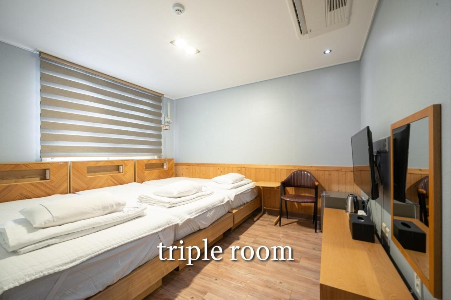 Sea Star Hostel Yeosu Eksteriør billede