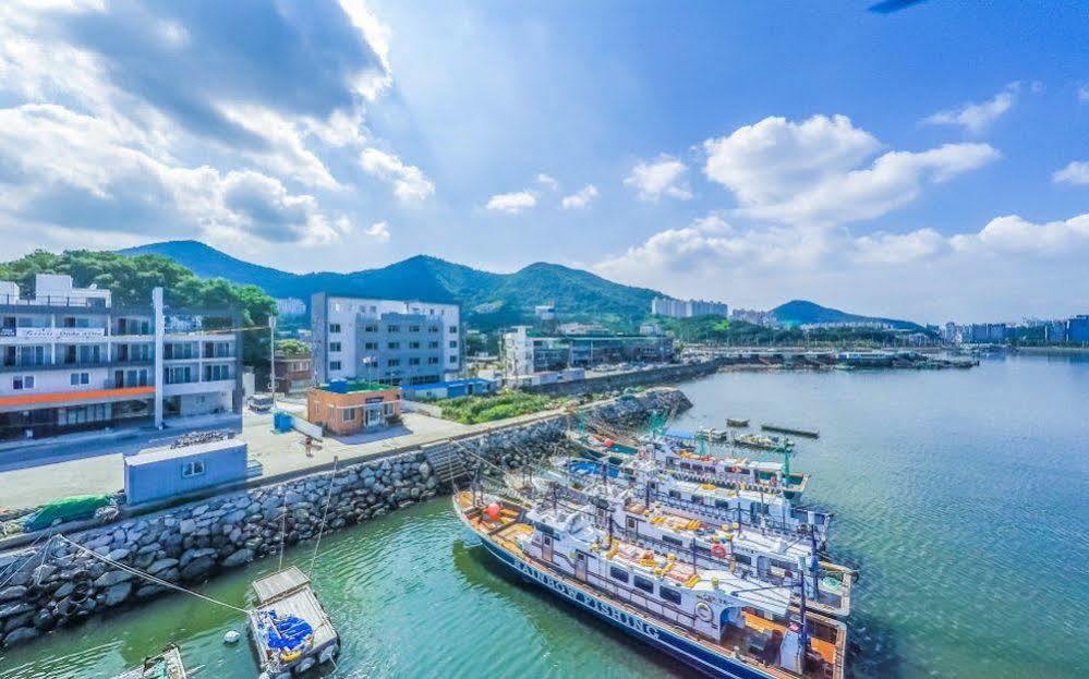 Sea Star Hostel Yeosu Eksteriør billede